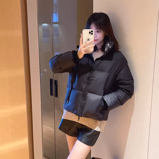 Fashion Windproof High-Quality Quilting-Seam Turtleneck Pocket Zip Button Jacket Coat Dog Accessories Apparel Pet Clothes